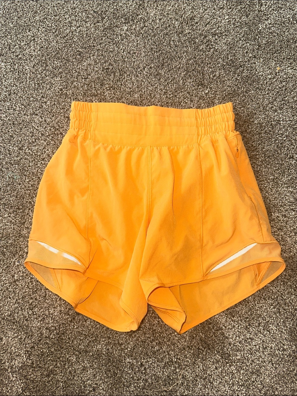 Lululemon Hotty Hot Shorts, size 2